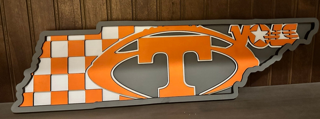 Custom Tennessee Volunteers fan sign in state shape with orange T logo, checkered pattern, and Bearnugget Customs style